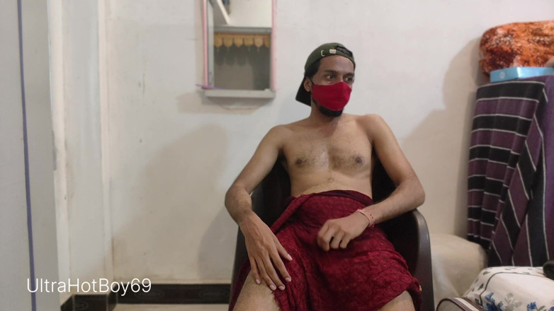 UltraHotBoy69: Ultra Lungi Boy Solo Show