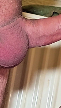 Sie ist allein mit ihrem stiefsohn und einem blowjob seines kleinen penis