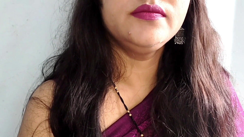 Sexykajalbhabhi: Statt eines Kopfschmerzes hat der Stiefsohn versehentlich ein Medikament zur...