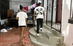 My Neighbor Helps Me with a Repair and I Thank Him for Giving Him My Pussy so He Can Fuck Him with His Cock
