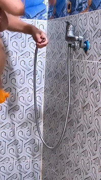 Er brachte mich zum stöhnen, der beste sex unter der dusche