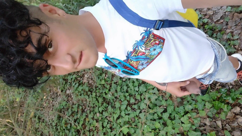 Idmir Sugary: 2 gånger kissa i en park