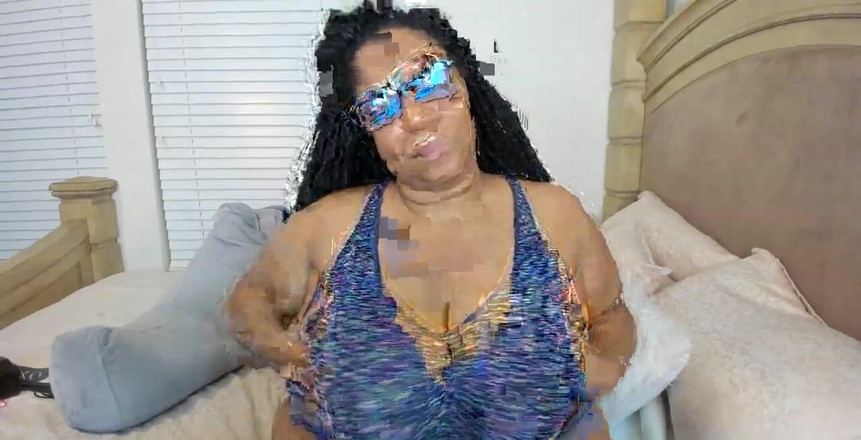 Josie4yourpleasure: Stream hat begonnen