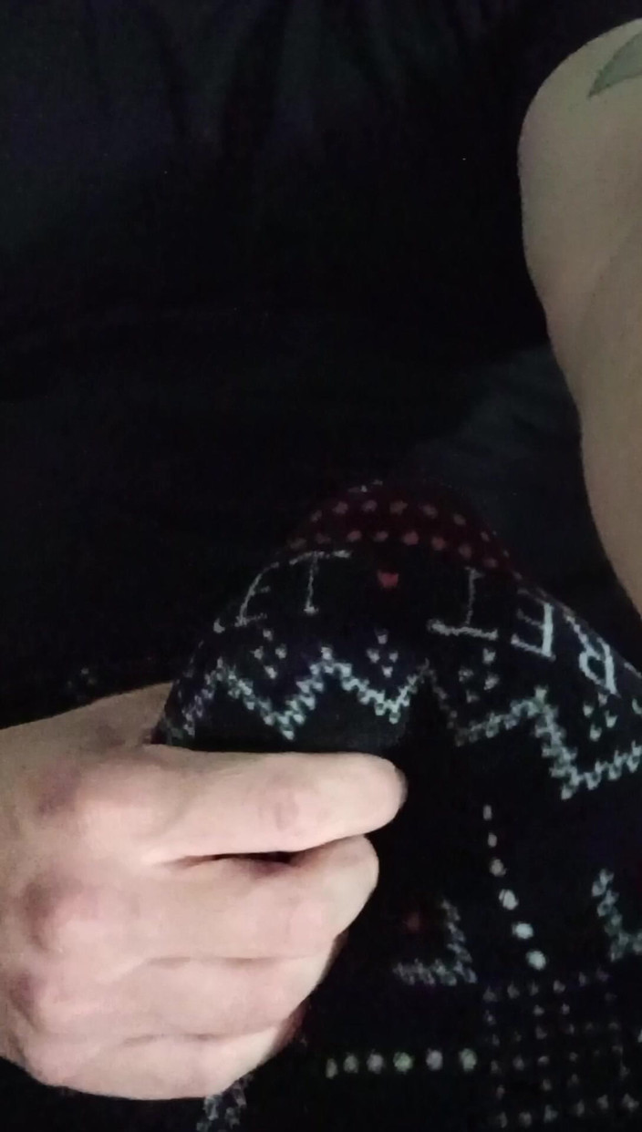 Themilkman618: Wichsen und ich komme auf mein hemd, heiße, nasse klebrige...