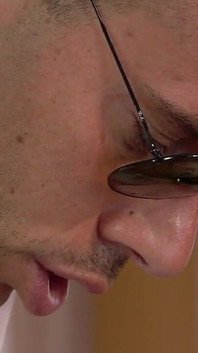 Crystal crown e Mela sono le troie italiane che adorano prenderlo nel culo da grossi cazzi