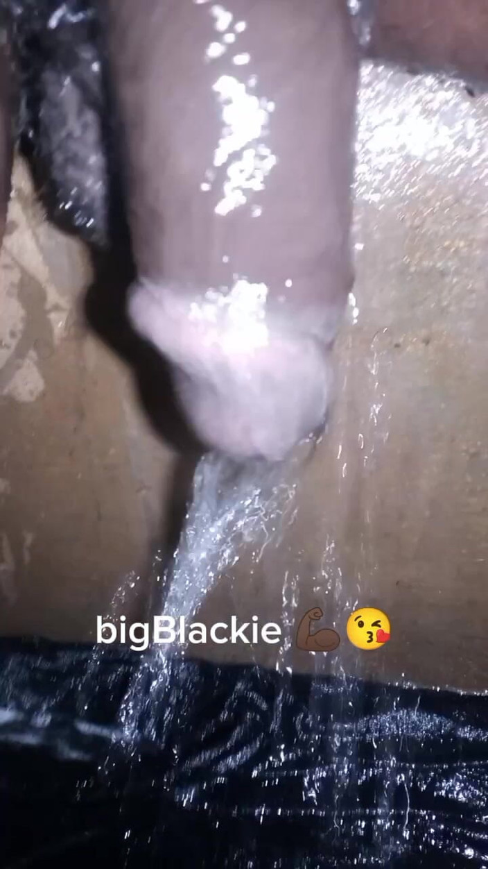 bigBlackie699: Pria kulit hitam usia 19 tahun masturbasi dengan bbc-nya
