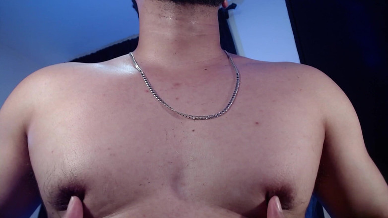 Tommhot: Beschämender latina-junge masturbiert in sportklamotten