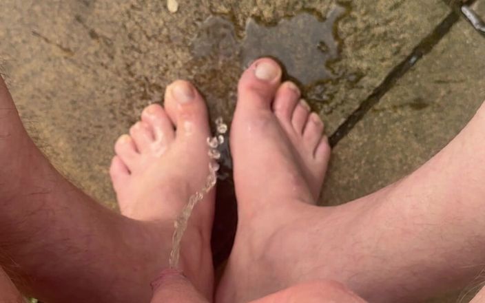 Nalekhome: Aku kencing di kaki kecilku