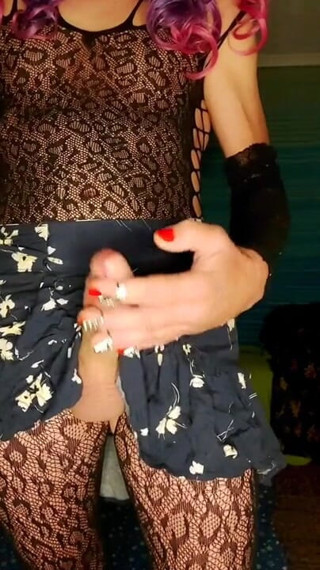 Lizzaali: Joacă și degustare de spermă înainte de