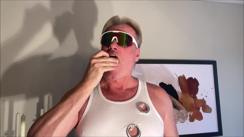 Dom Rod: 바난-엉덩이- 001