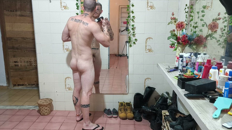 carmonaoficial: Smooth or Hairy?