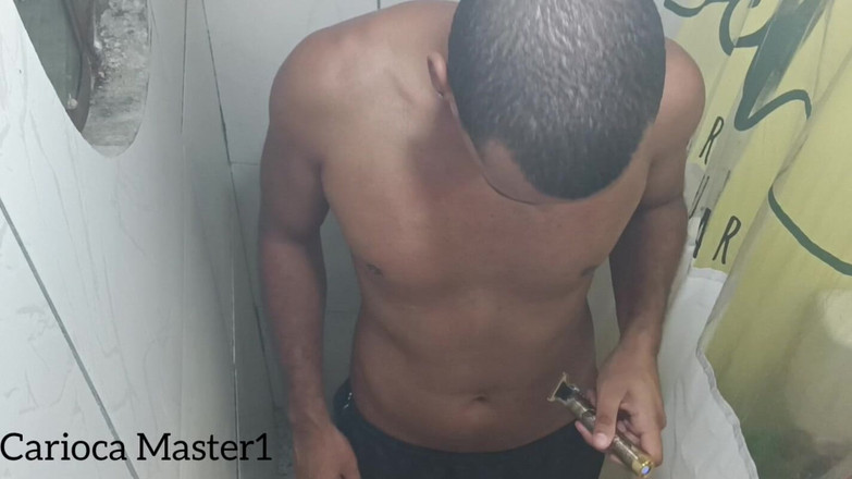 Me with Myself: Tomando Banho Para Ir Na Festa Doideira párty