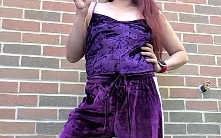 JasmineJade: Fum de dimineață în ținuta mea violetă Velour