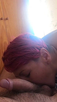 Blowjob pagi bangun dengan menjilat telur & menelan mani