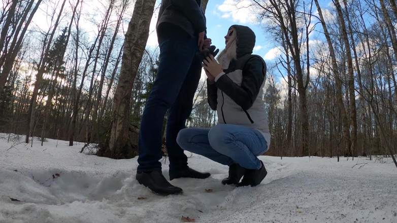 MkGes: Fabelhafter blowjob im winterwald