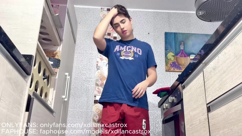 Dilan Castro: Delicioso Sexo Anal a Hermoso Twink Femboy Hasta Correrme Dentro...