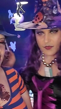 Halloweenfeestje als Freddy de goede heks vindt