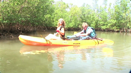 Miami Reality: Pawg blonde Stepmom gets plowed by kayak instructor