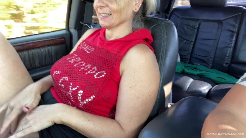 Homegrown Big Tits: Amateur-ehefrau im auto gefickt