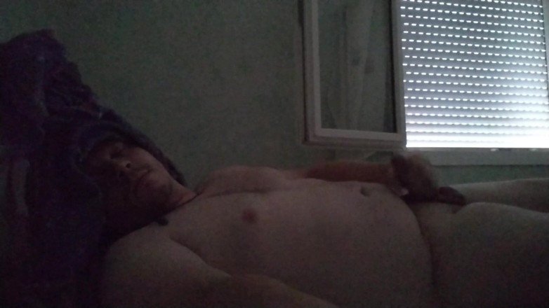 Oniasura: Mă masturbez și ejaculez