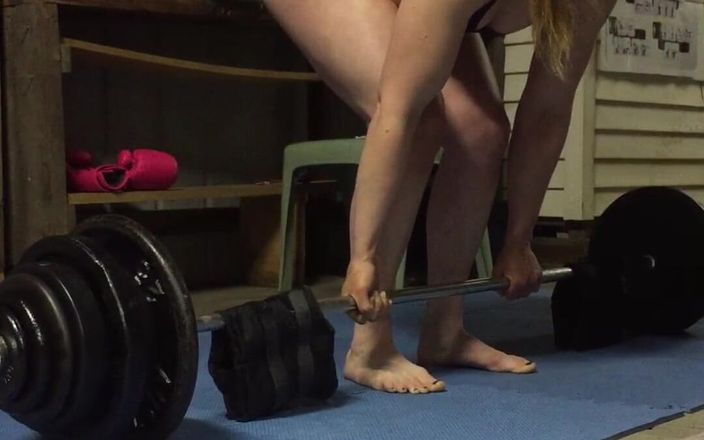 Michellexm: Тренування в спортивному бюстгальтері 1