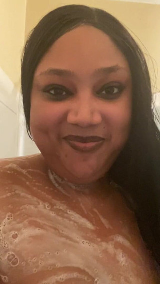 Misskelly80: Soapy pussy