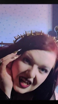 Довгий ритуал нігтів