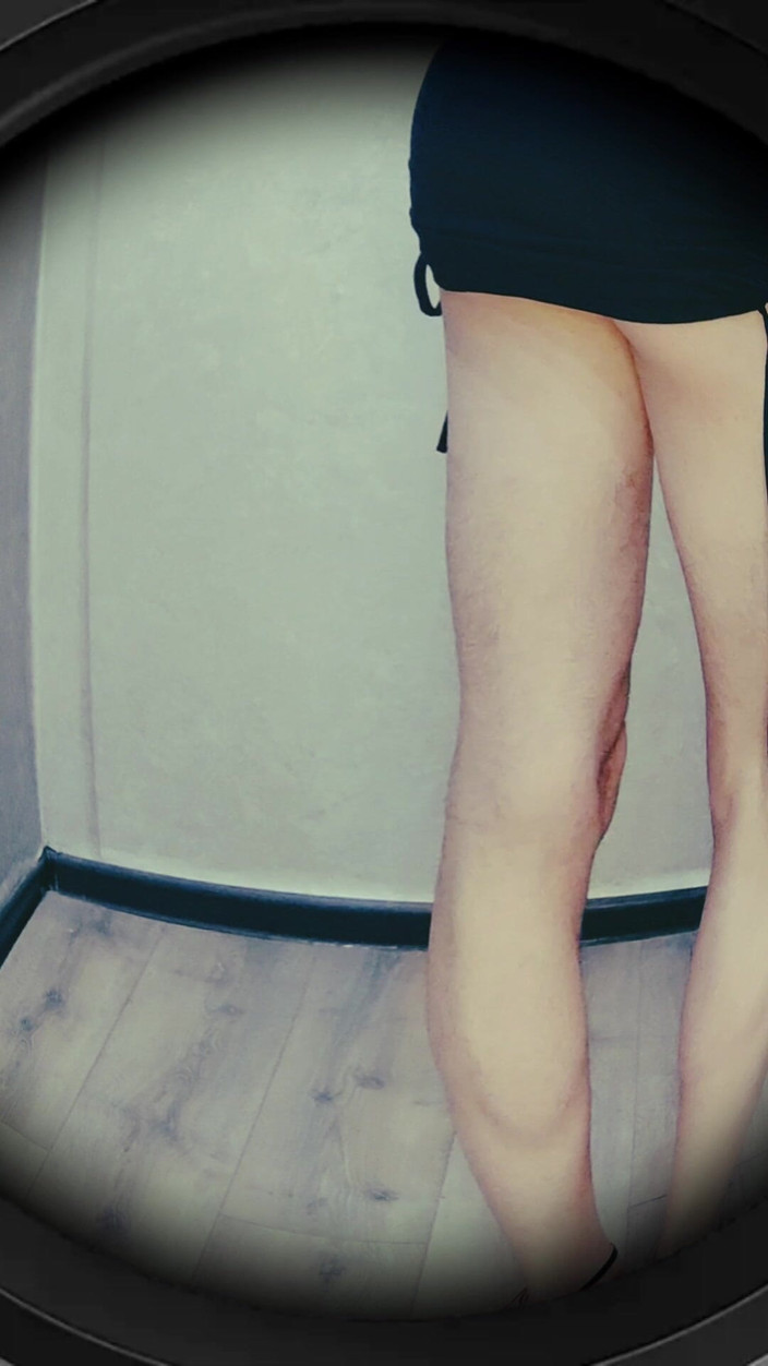 Lana Cross: Ik loop alleen door het huis