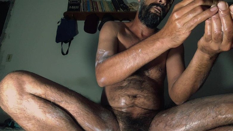 Rock F hairy: ตัวเปียก