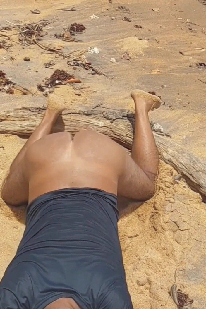 Ladysilvas: Ladysilva mi sexy culo en la playa