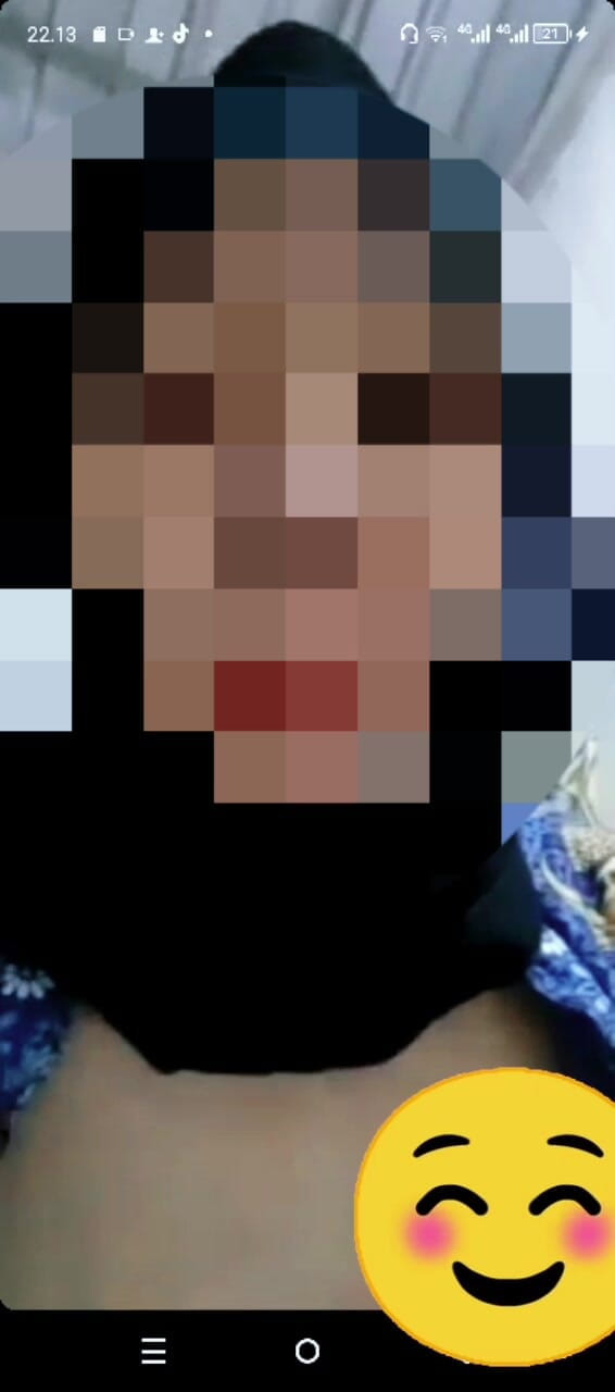 Astriana88: Mẹ kế milk liatin dong Tôi muốn lắc cu từ...