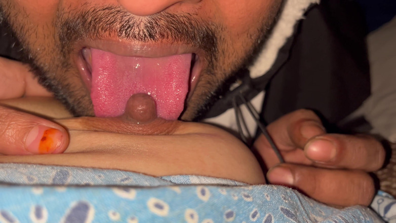 Catchybusty: Ea își descoperă dependența săptămânală de ejaculare