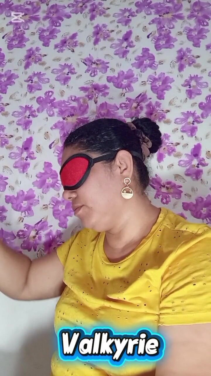 Valkyrie Blowjob and Deepthroat: Blowjob buatan sendiri dengan topeng mata