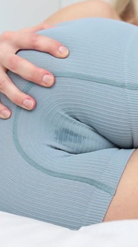 私のショーツを濡らすフェチ - びしょ濡れまんこ - 速い指使いソロホットブロンドの女の子