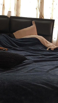 ภรรยาของเพื่อนบ้านไม่อยากไปโบสถ์อีกต่อไปเธอตกหลุมรักฉัน