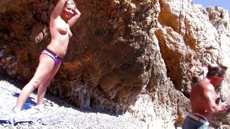 Real Anal Stories: Adorable hottie rammed on the beach by a huge hunk