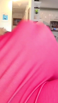 Il caldo ragazzo wrestler riempie di crema tutto il suo single