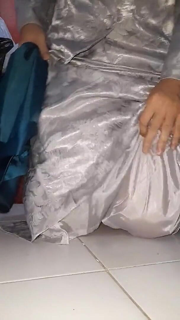 Cum wearing woman business suit with silky lining (Naomisinka)