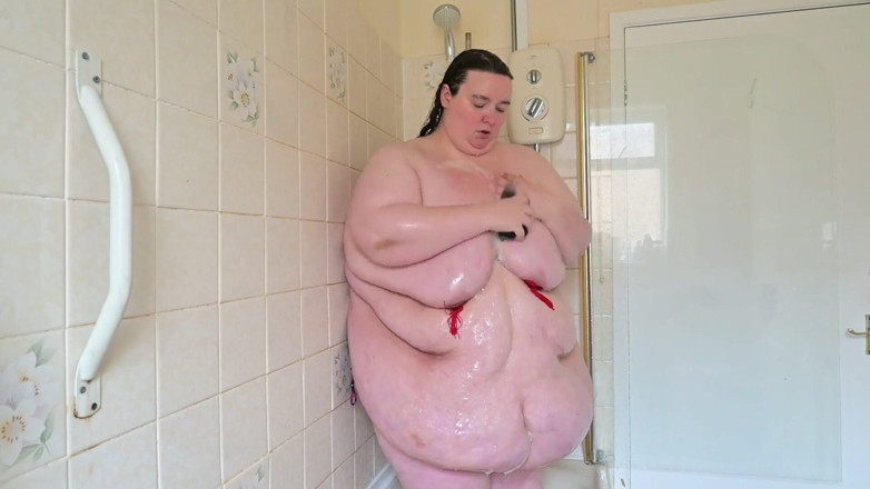 SSBBWLadyBrads: Gorda deusa do chuveiro da barriga