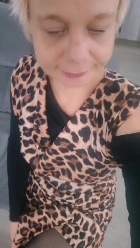 Sofy13: मुझे एक अच्छा बड़ा लंड चाहिए