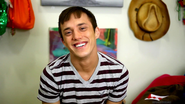 Lollipop Twinks: Doorgewinterde top Brice Carson praat over bodem proberen!