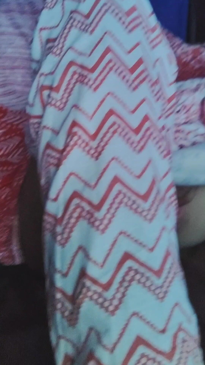 Khushboobhabi: Дівчина дібрала з сумки пластиковий пеніс