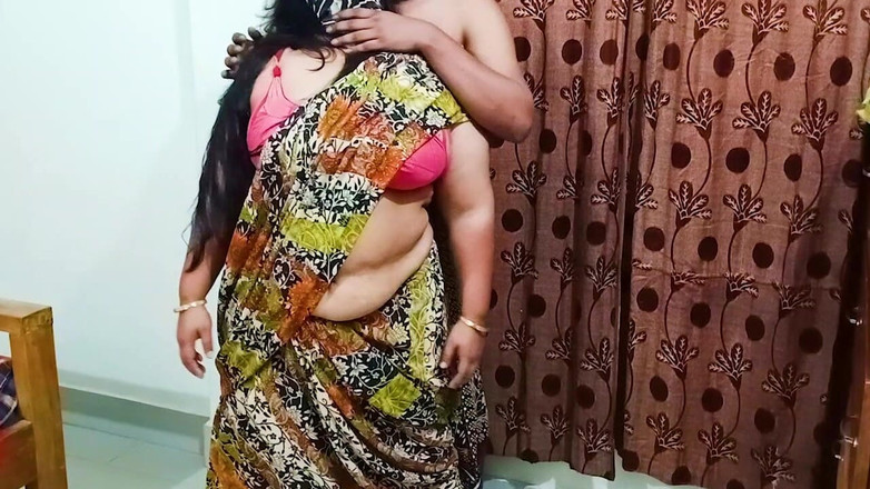 Morjenabb: Am futut o fată din Bangladesh stând în casă