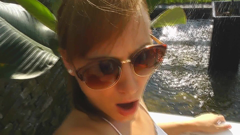 Angel The Dreamgirl: Extreme outdoors