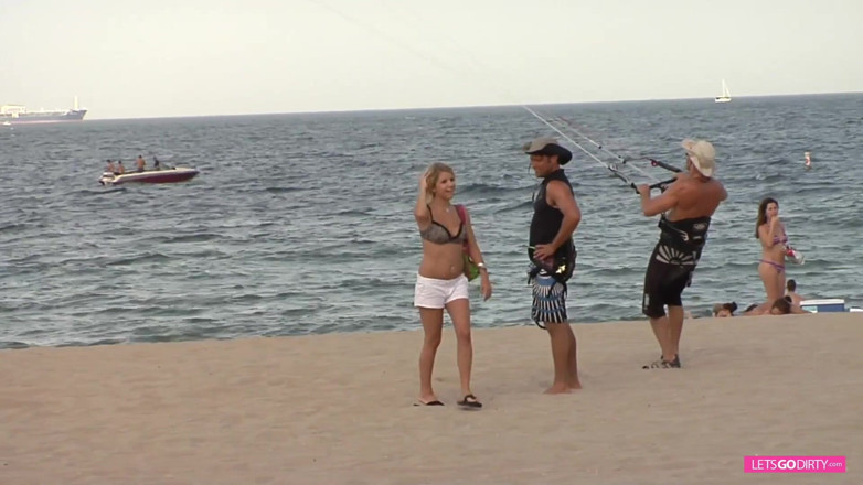 LetsGoEroticOnly: Ragazza perfetta per scopare dalla spiaggia