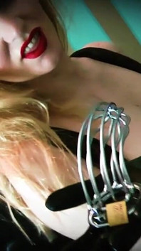 Femdom Latex Gloves