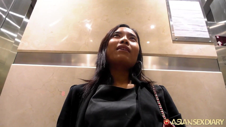Sex Diary: AsianSexDiary - Perky tit Pinay goes back to hotel for sex...