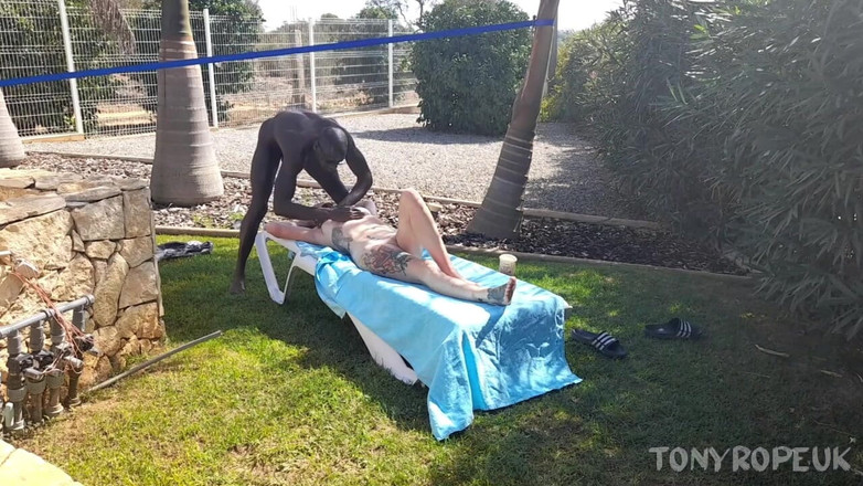 Tony Rope: Zmysłowy masaż BBC iii - strona Mackenzie