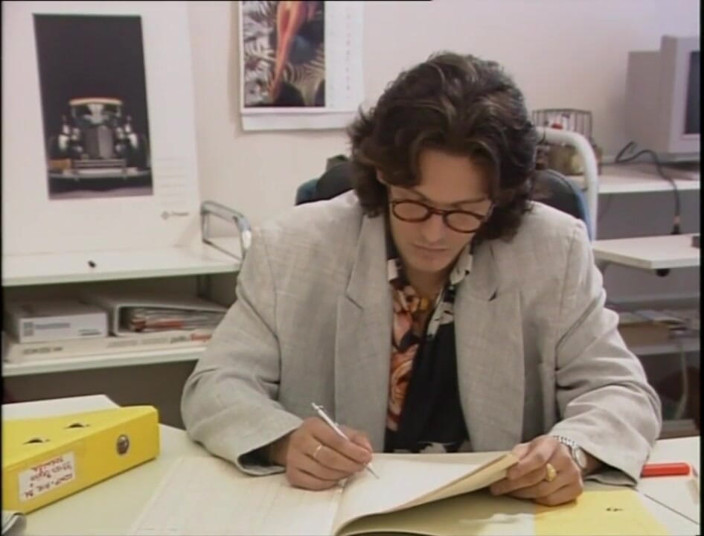 Vintage megastore: Una segretaria speranzosa