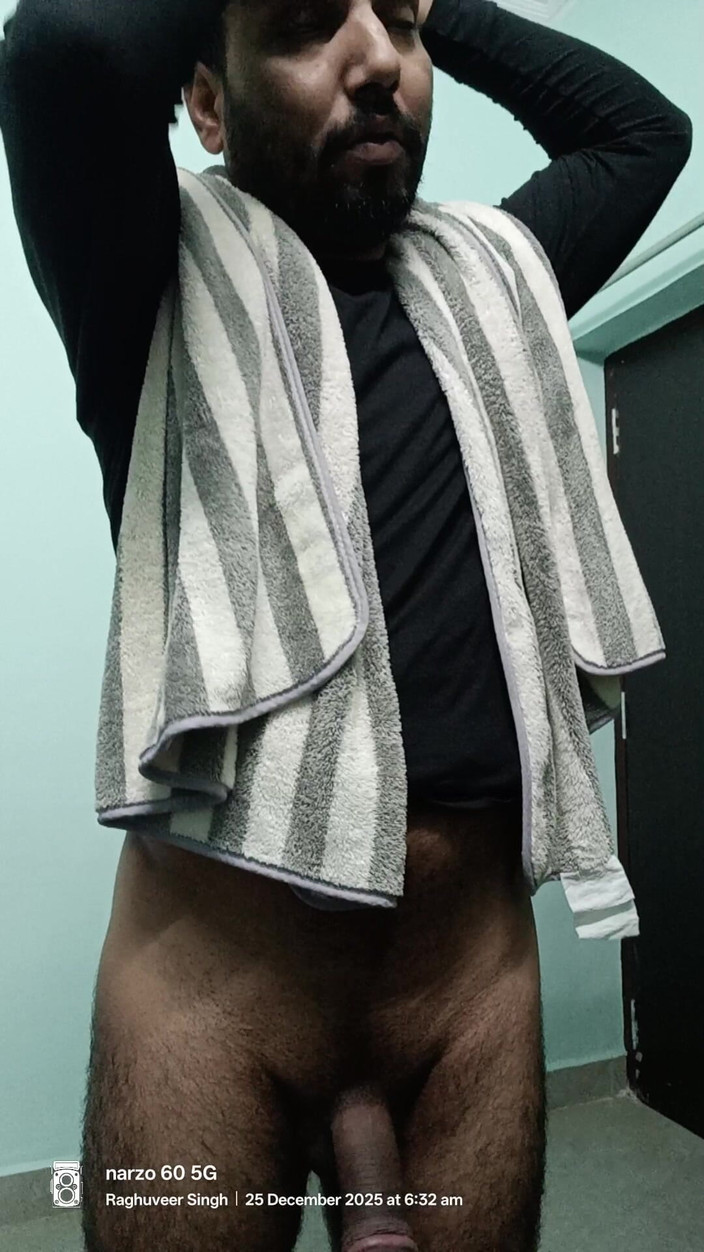 Rajasthani-old-lover: Indický desi muž si užívá sprchu a mistrovskou show se...